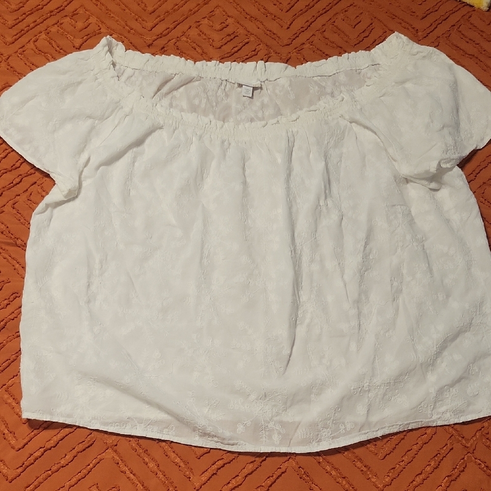 Westport White Smocked Puff Sleeve Blouse